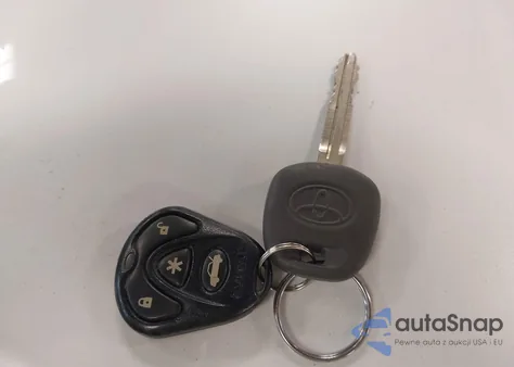 2010 Toyota Highlander Base V6 z USA, uszkodzony, nr VIN 5TDBK3EH6AS007911